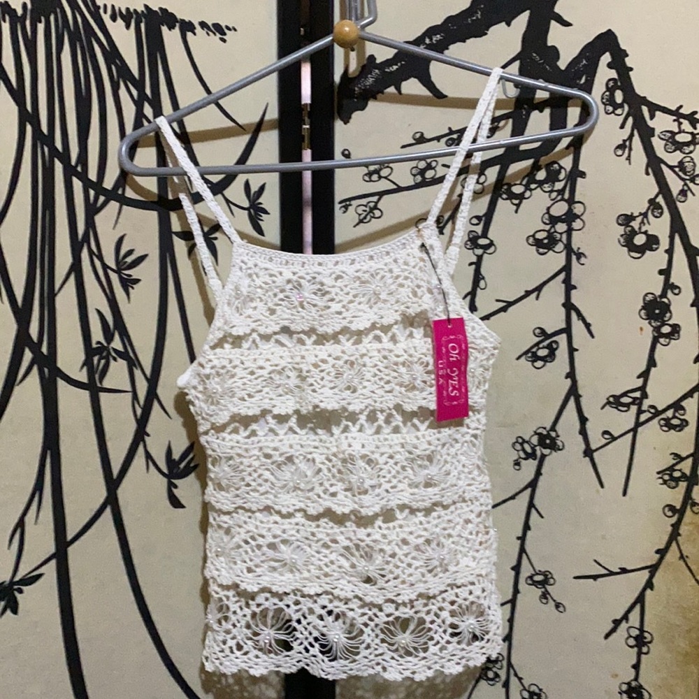 Oh Yes Women’s White Crochet Layered Hollow Out Knitted Camisole W/Faux Pearls